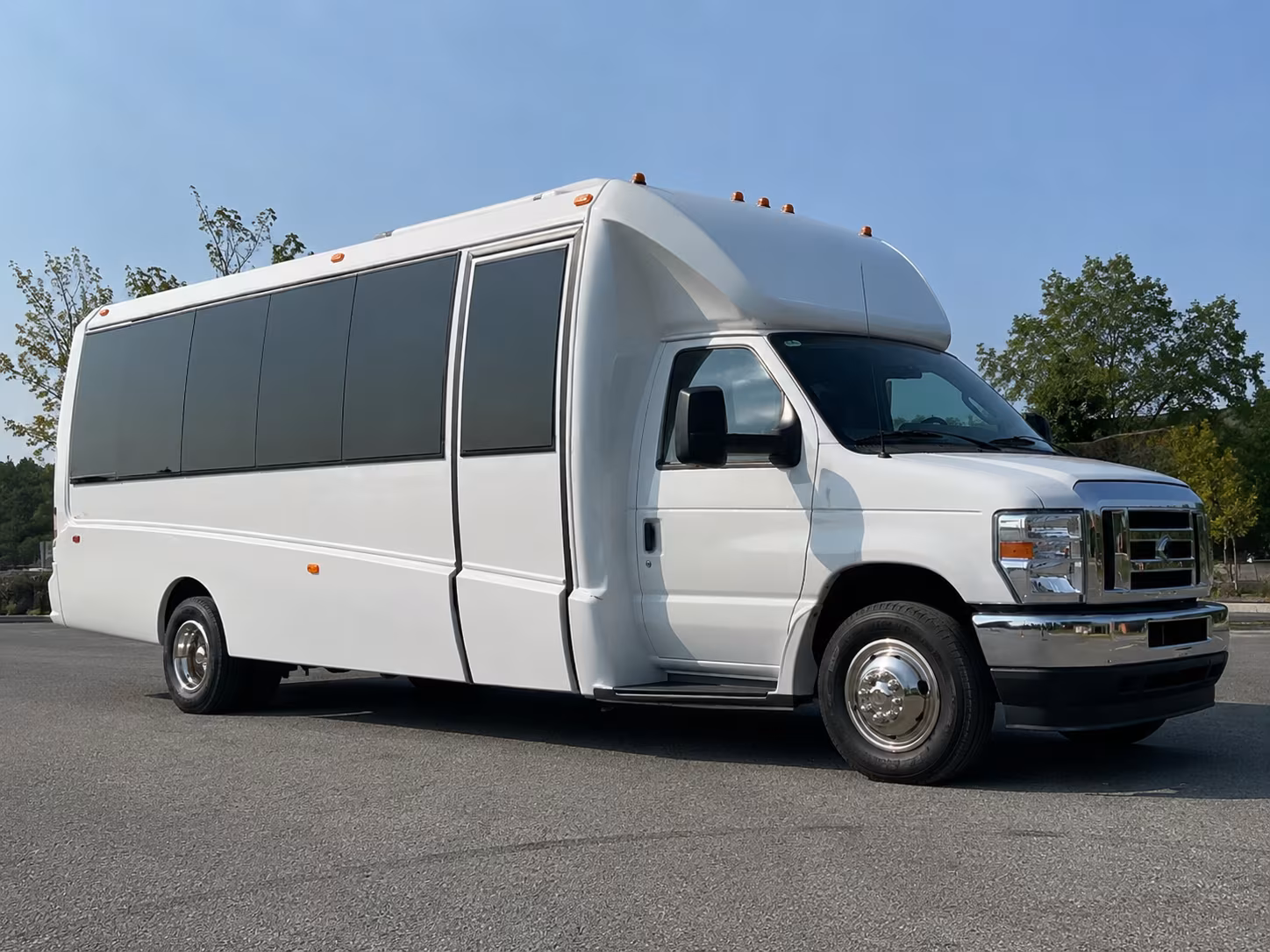 Elk Grove Homecoming & Prom Party Bus Rentals