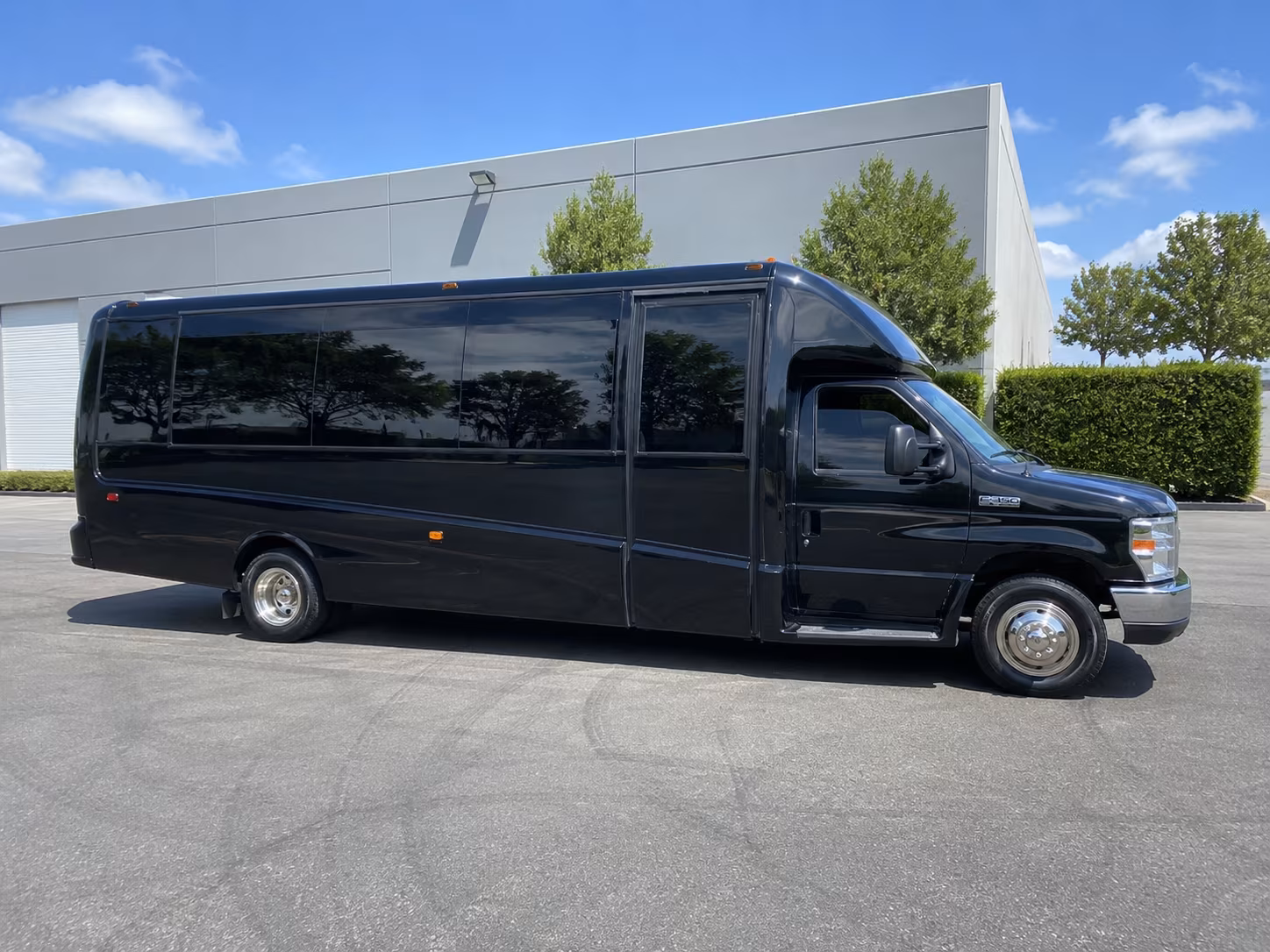 Sacramento Birthday, Sweet 16, & Quinceañera Party Bus Rentals