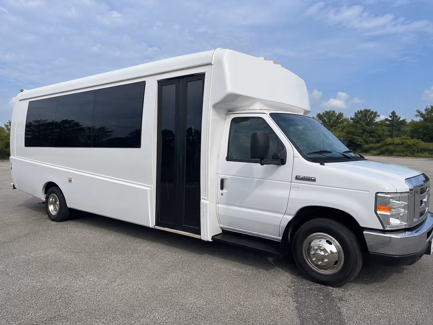 Sacramento Birthday, Sweet 16, & Quinceañera Transportation party bus exterior