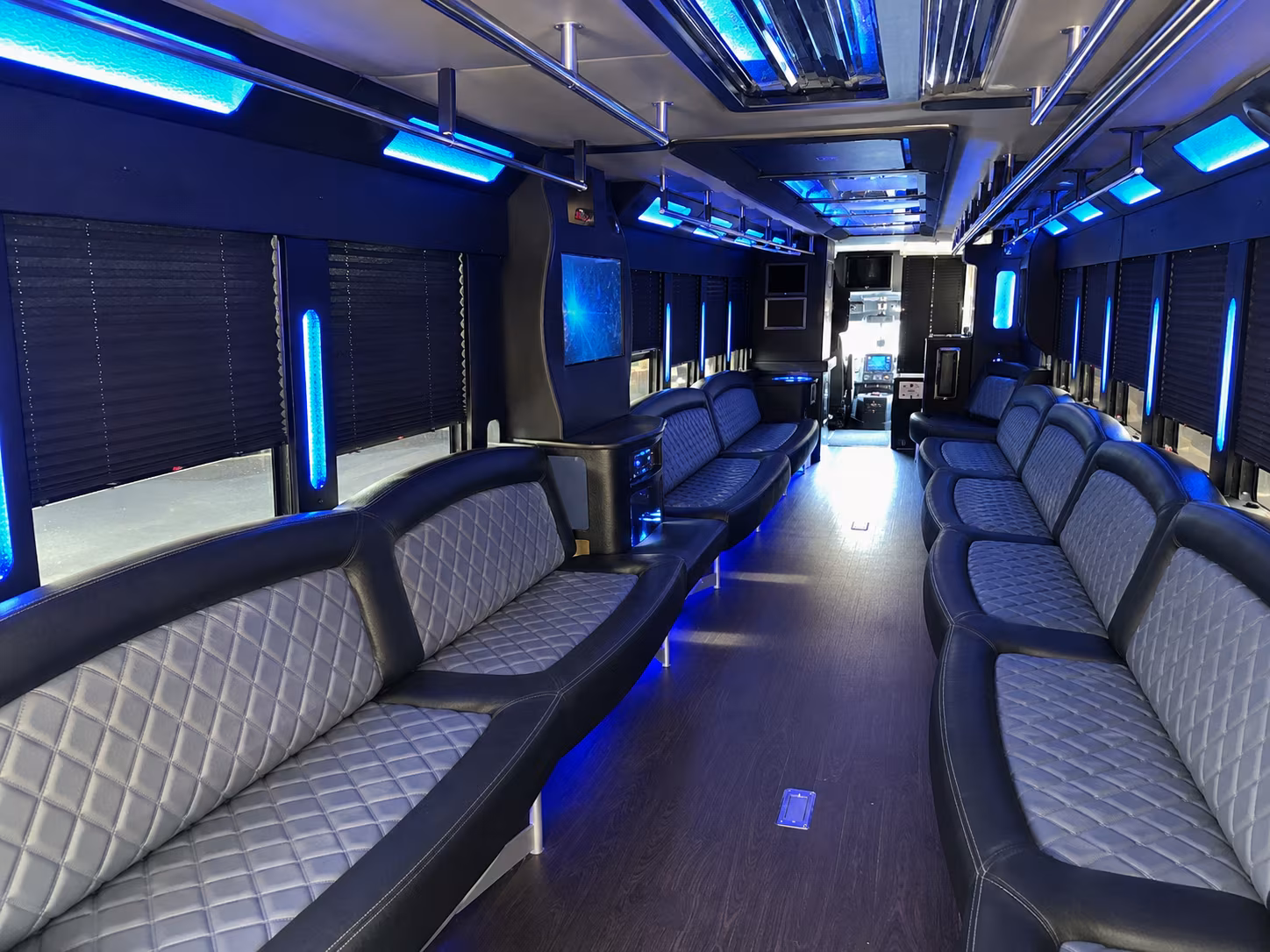 Sacramento Birthday, Sweet 16, & Quinceañera Transportation onboard seating
