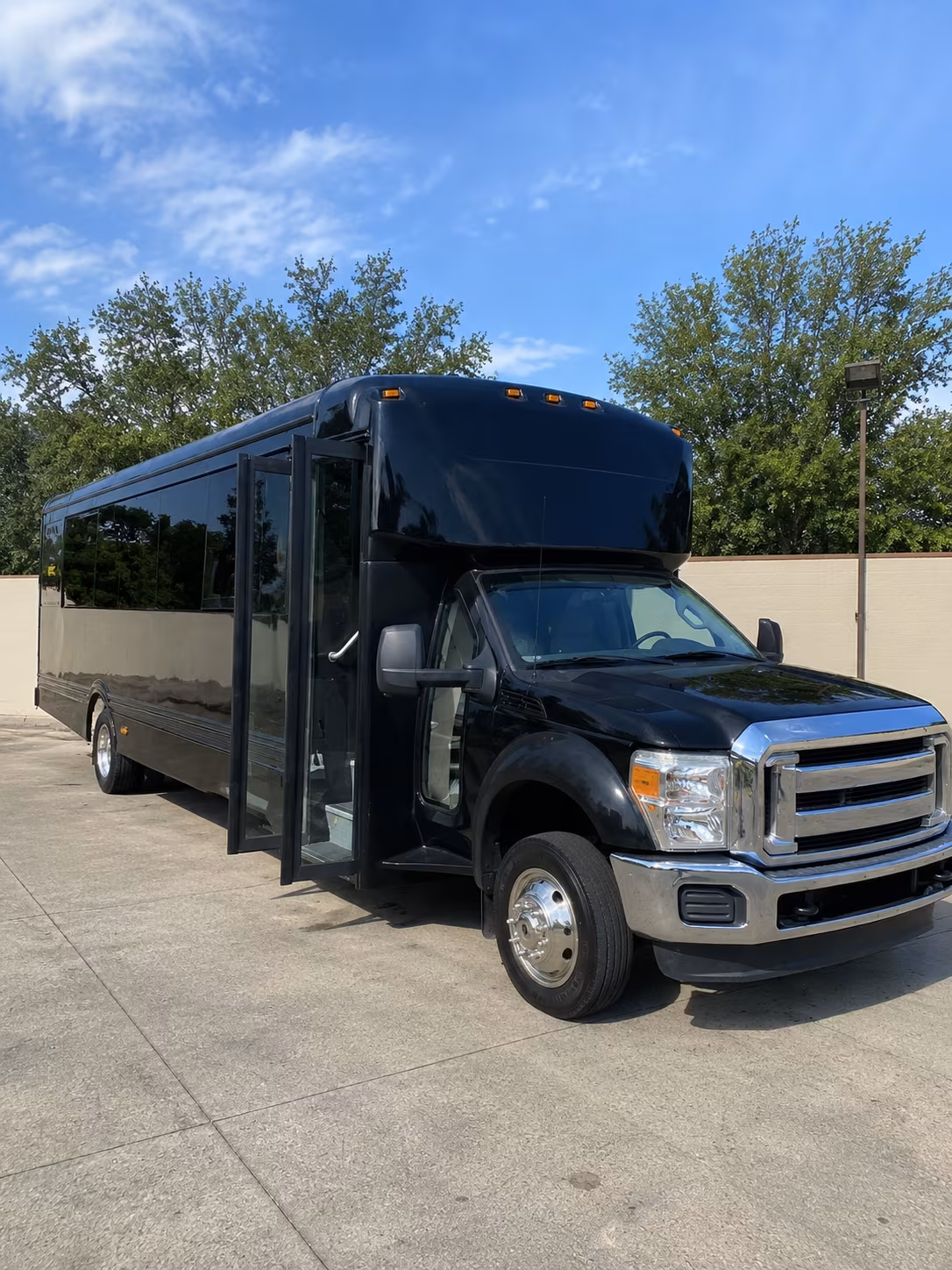 Sacramento Prom & Homecoming Transportation onboard seating