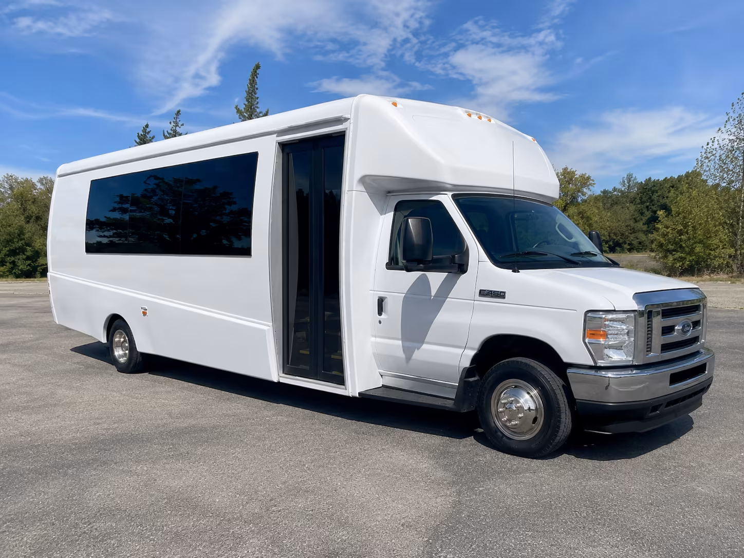 Sacramento Winery Tour & Pub Crawl Transportation party bus exterior